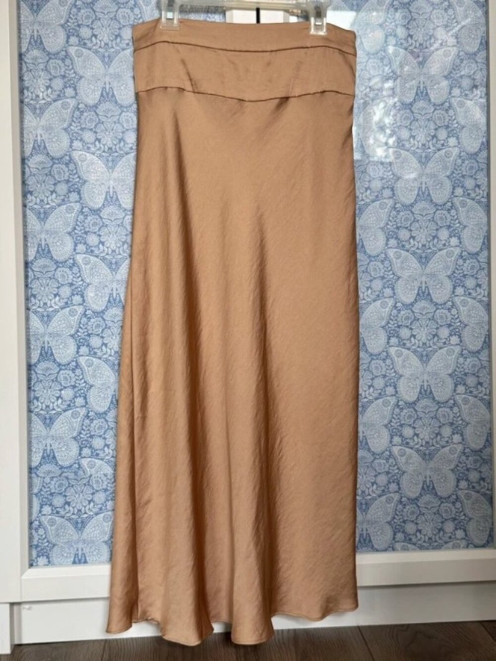 Women’s Gold Beige Satin Midi Slip Skirt, XS / US 2